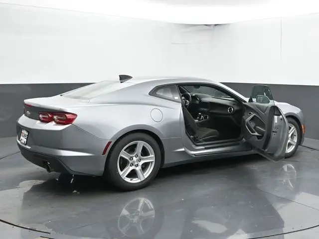 2023 Chevrolet Camaro 1LT photo 47
