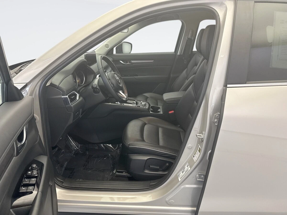 2025 Mazda CX-5 S Select Package - Photo 10