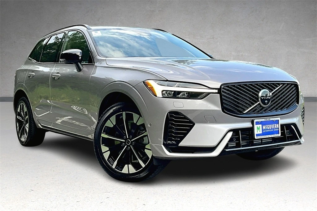 2026 Volvo - image 2