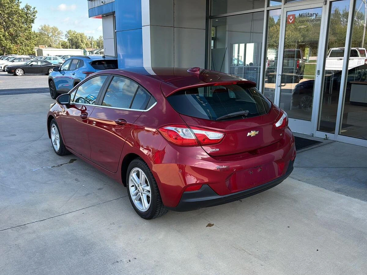 Used 2017 Chevrolet Cruze LT with VIN 3G1BE6SMXHS527232 for sale in Sarcoxie, MO
