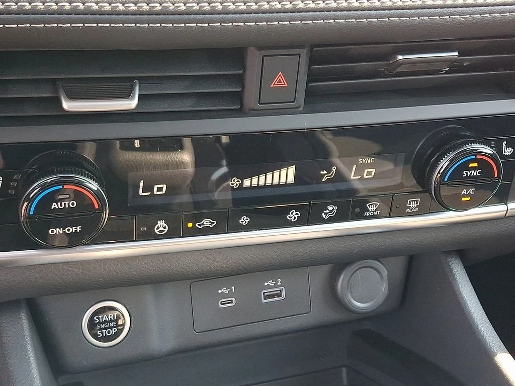 2023 Nissan Rogue SV - Photo 17