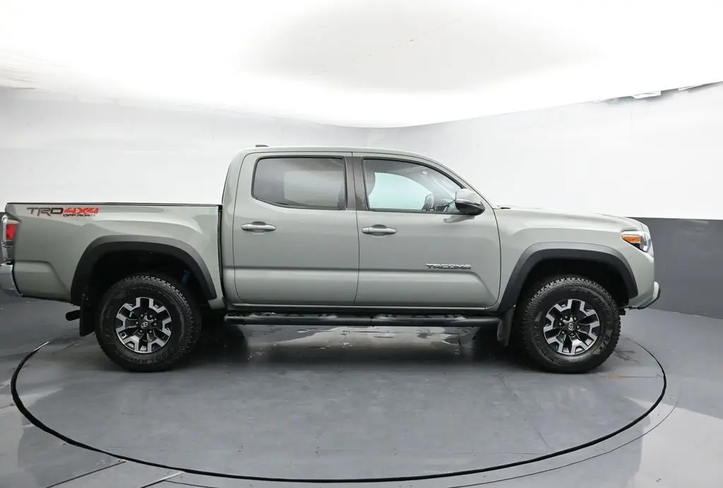 2022 Toyota Tacoma TRD Off-Road V6 photo 8