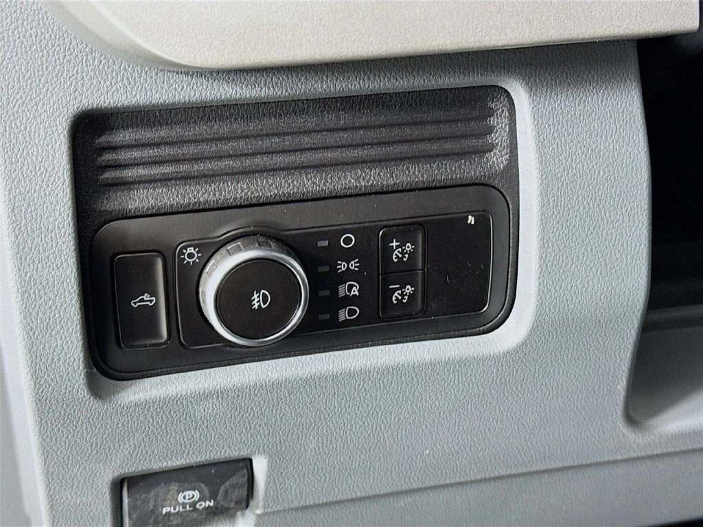 2026 Ford F-350 Super Duty XL - Photo 10