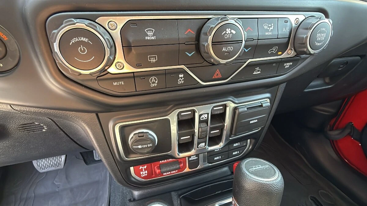 2022 Jeep Gladiator Mojave - Photo 15