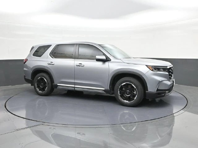 2025 Honda Pilot EX-L - Photo 17