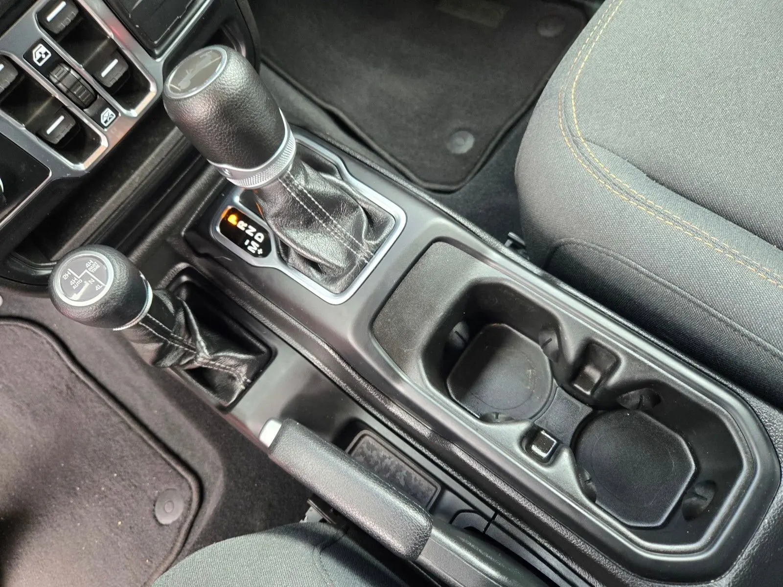 2024 Jeep Wrangler 4xe Sport S photo 17