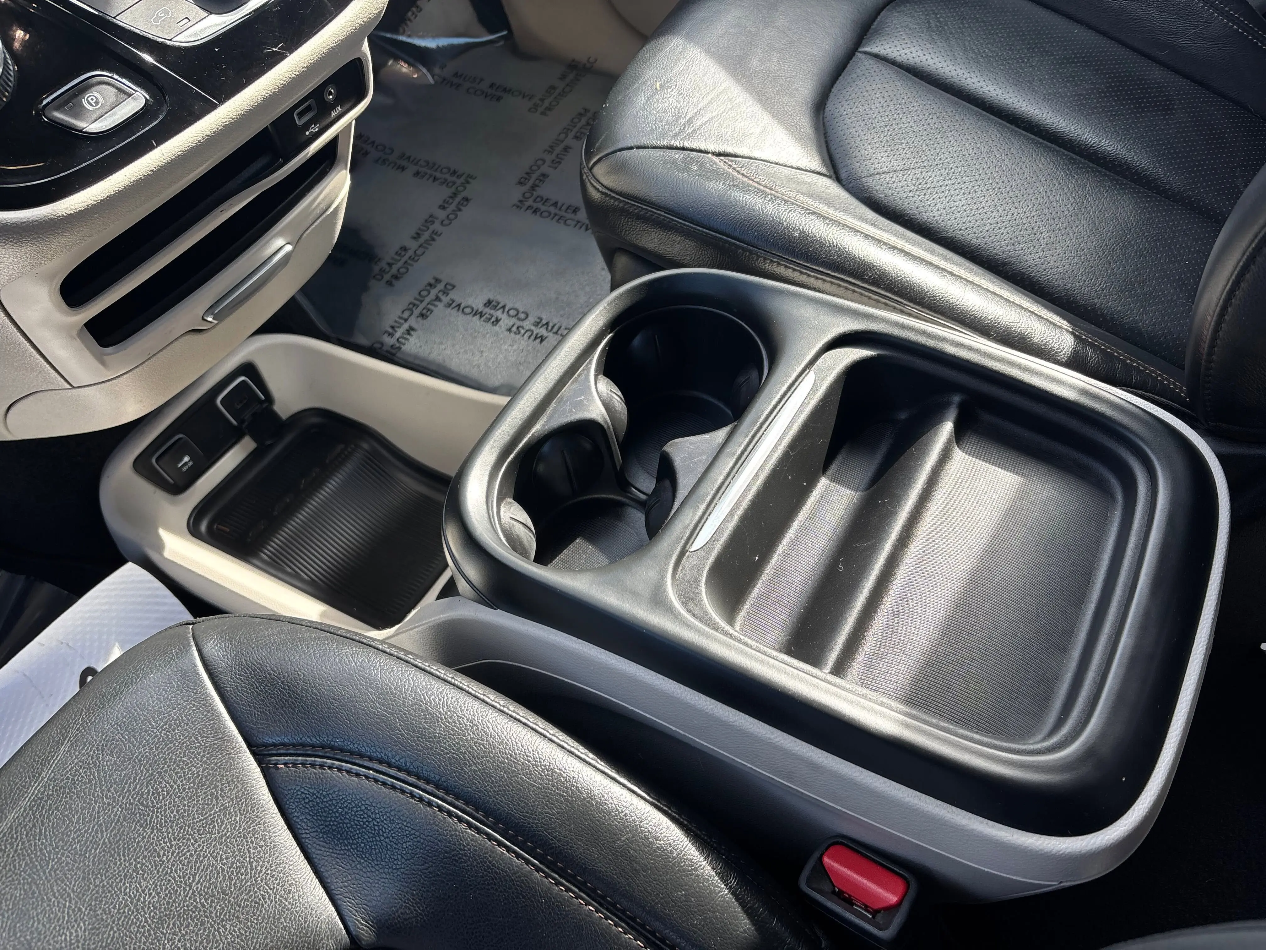 2020 Chrysler Pacifica Hybrid Touring L photo 7