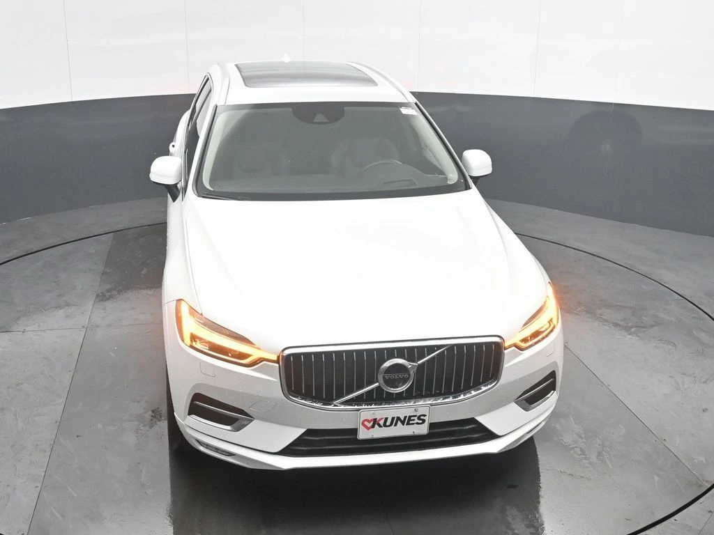 2020 Volvo - image 41