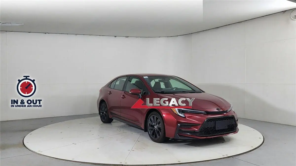 2024 Toyota Corolla SE's photo