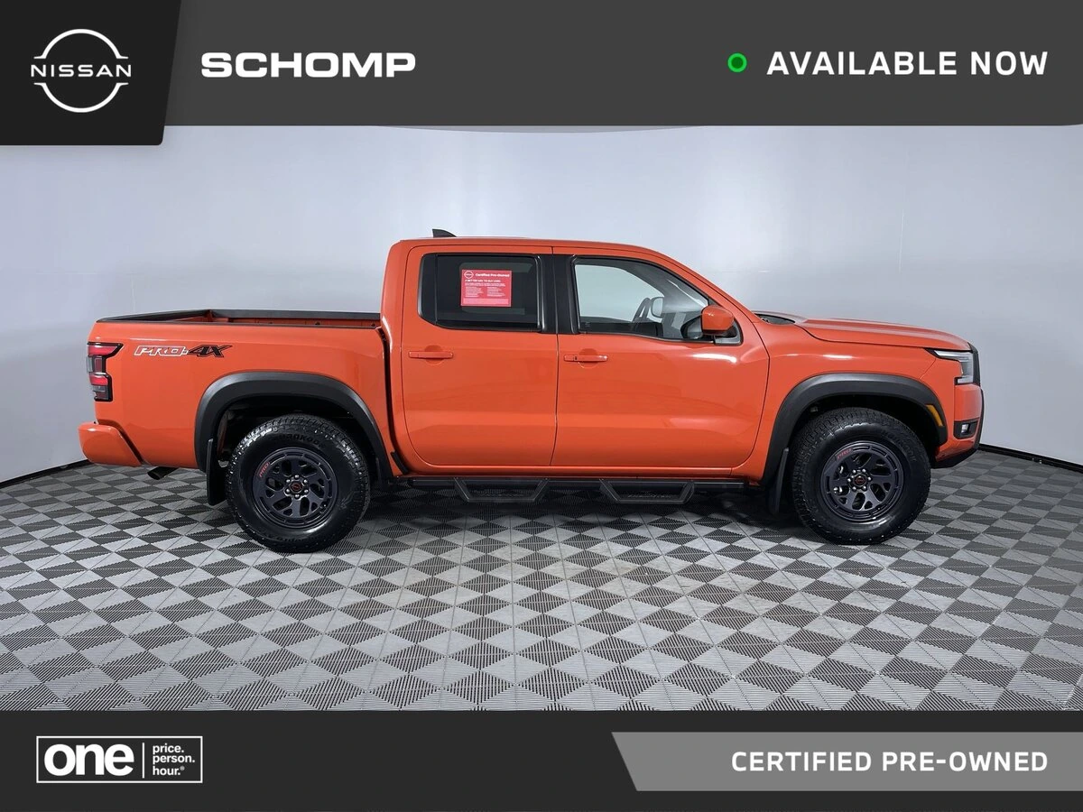 2025 Nissan Frontier PRO-4X Crew Cab 4X4's photo