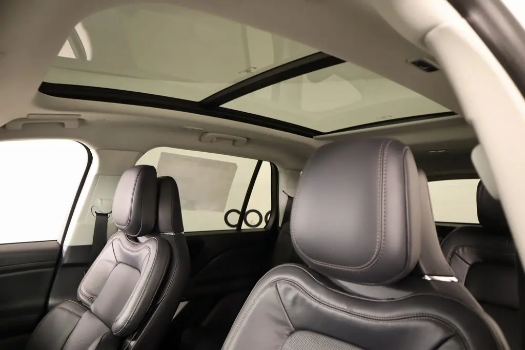 2025 Lincoln Aviator Reserve photo 8