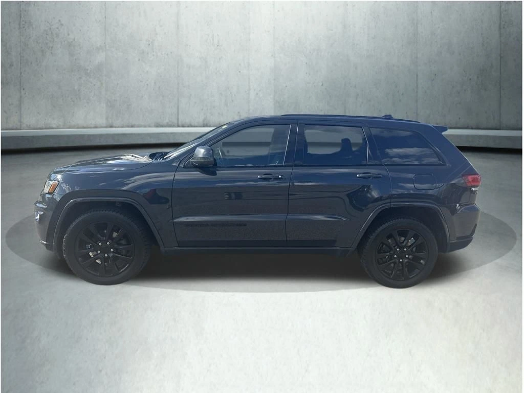 Used 2017 Jeep Grand Cherokee Altitude with VIN 1C4RJFAG0HC769210 for sale in Saco, ME
