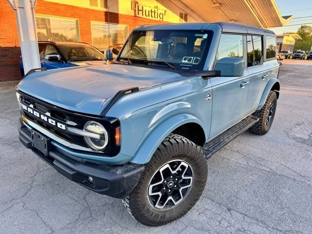 2023 Ford Bronco Outer Banks 4x4's photo