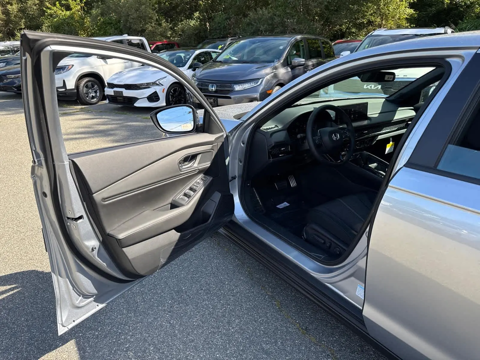 2025 Honda Accord Hybrid Sport photo 11