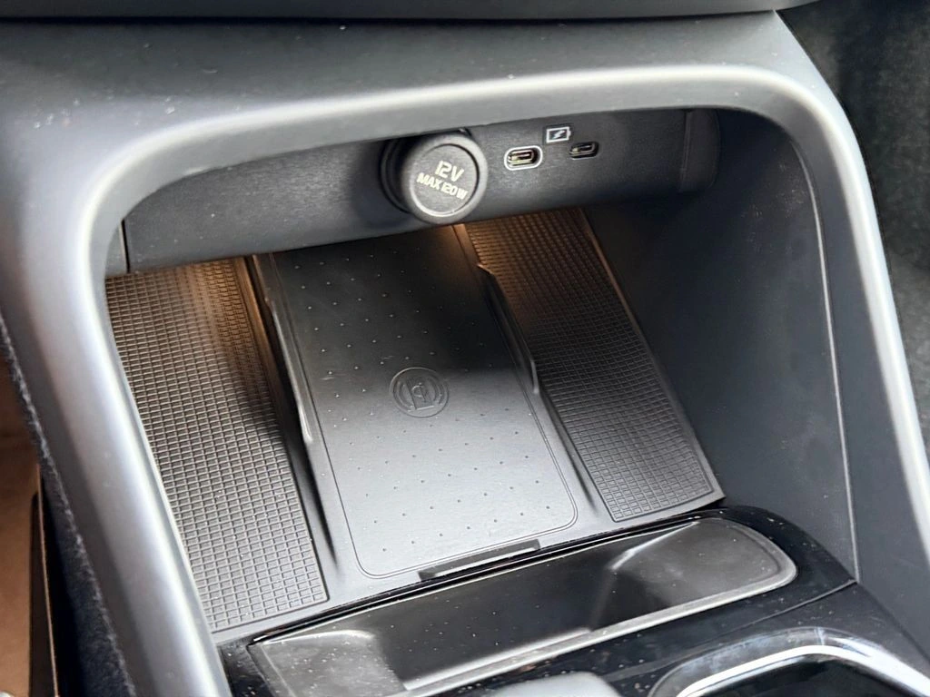 2026 Volvo - image 22