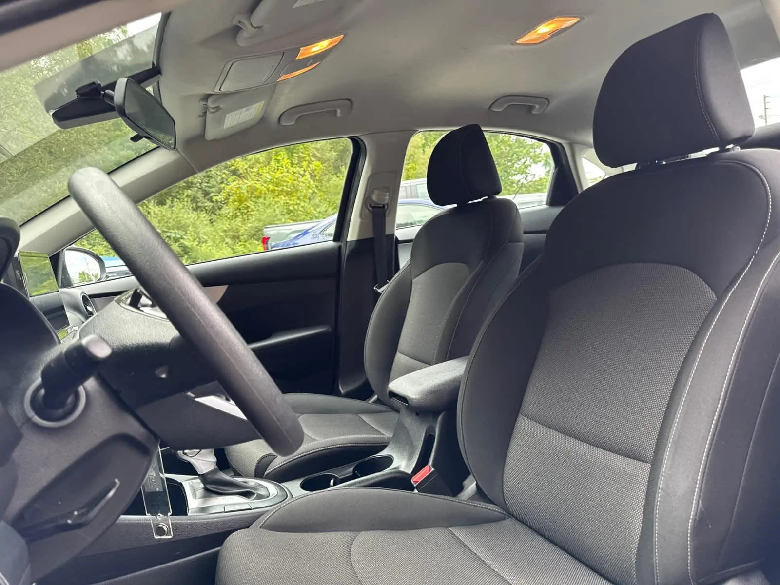 2023 Kia Forte LXS photo 13