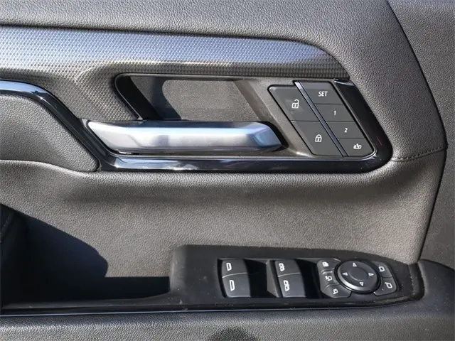 2024 Gmc Sierra HD AT4 photo 17