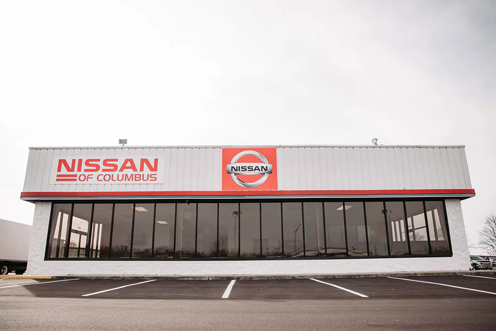 Leo Nissan of Columbus storefront in Columbus Indiana