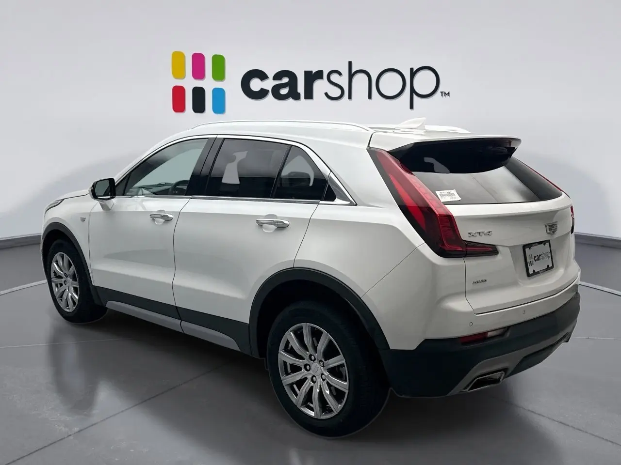 2022 Cadillac XT4 Premium Luxury photo 3