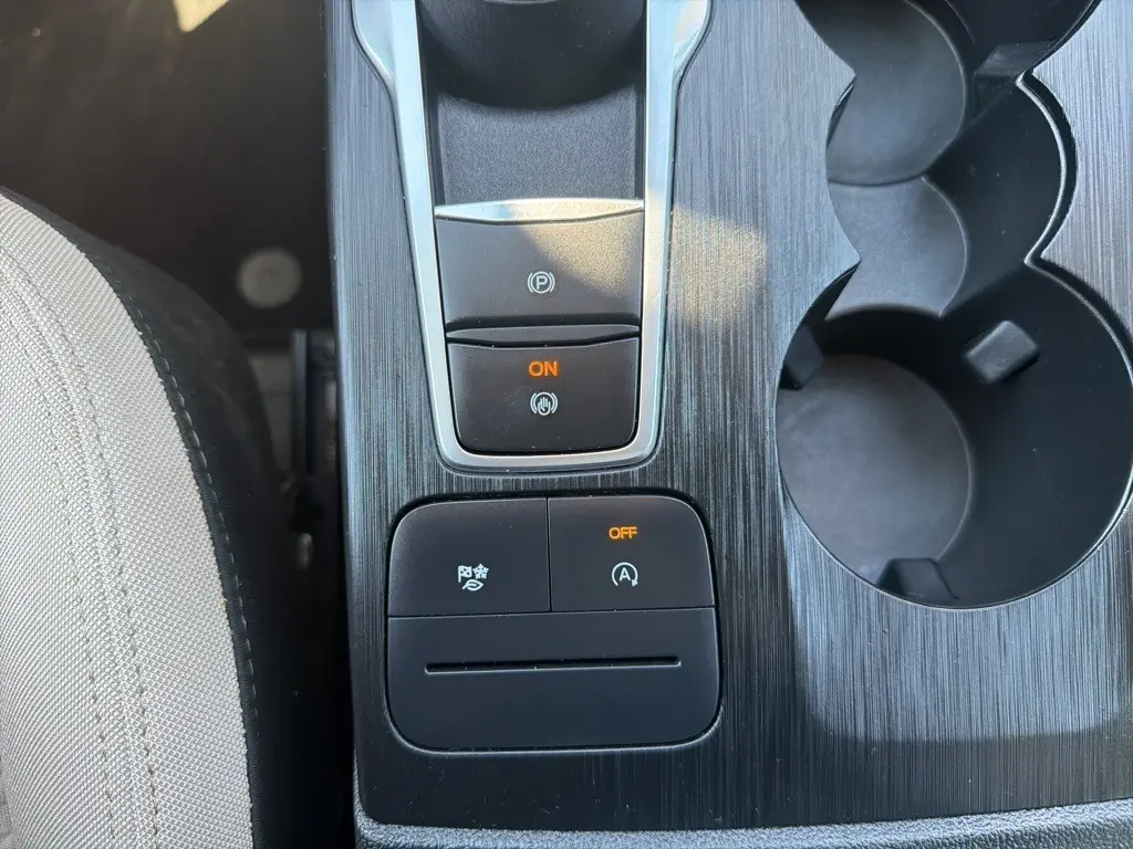2022 Ford Escape SE photo 25
