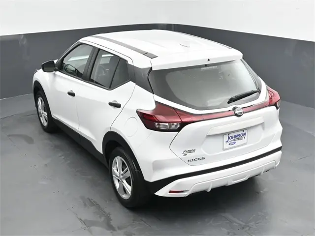 2023 Nissan Kicks S photo 24