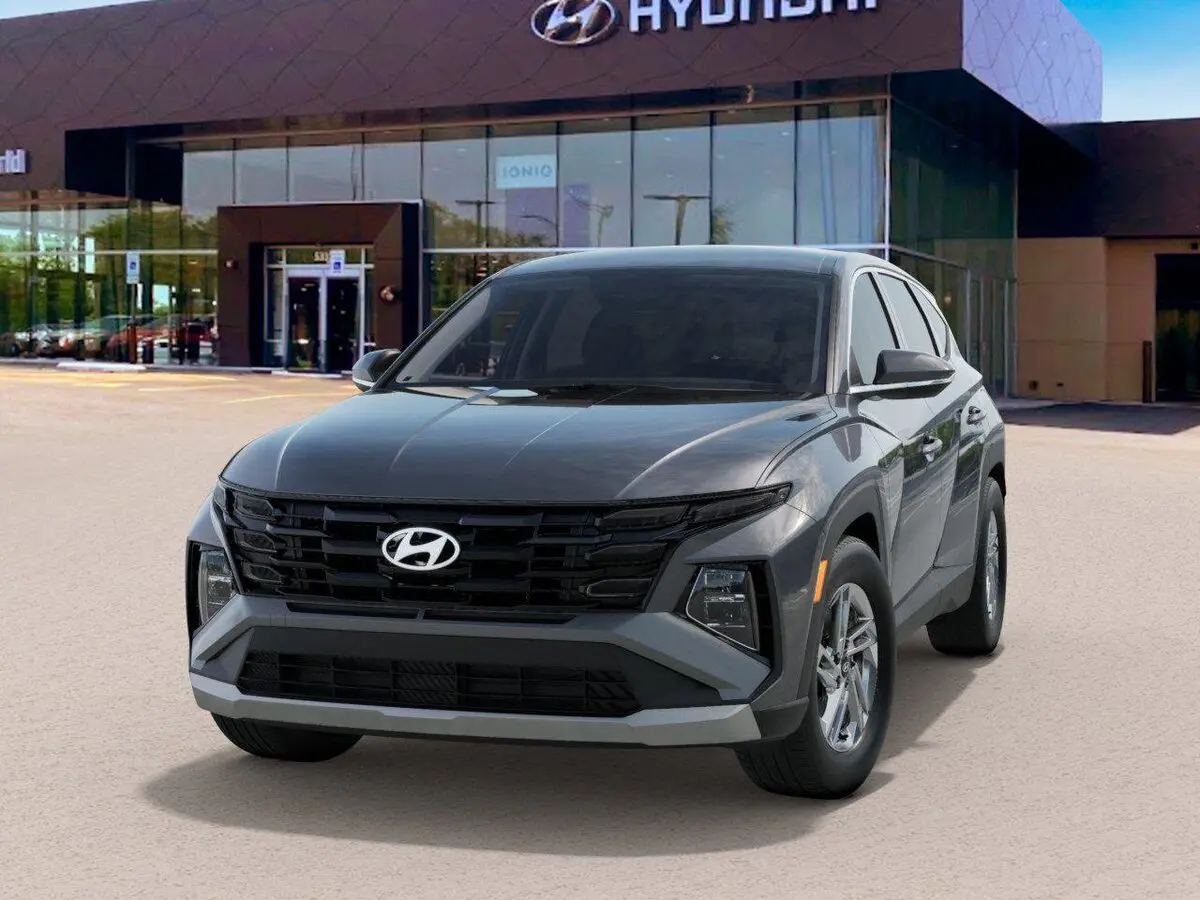 2025 Hyundai Tucson SE's photo