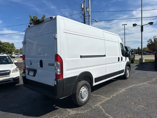 2025 Ram ProMaster 2500 photo 3