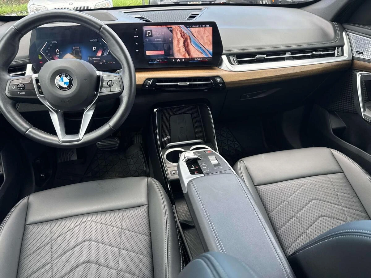 2025 BMW X1 28i - Photo 6