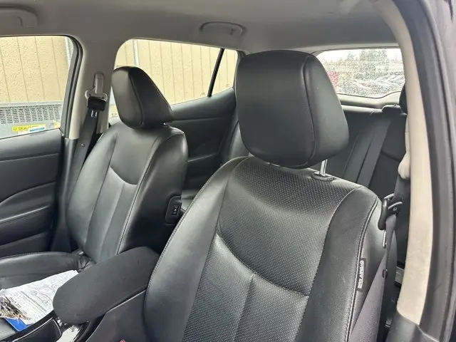 2013 Nissan Leaf SL photo 10