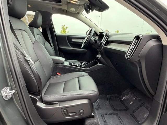 2026 Volvo XC40 Ultra - Photo 11