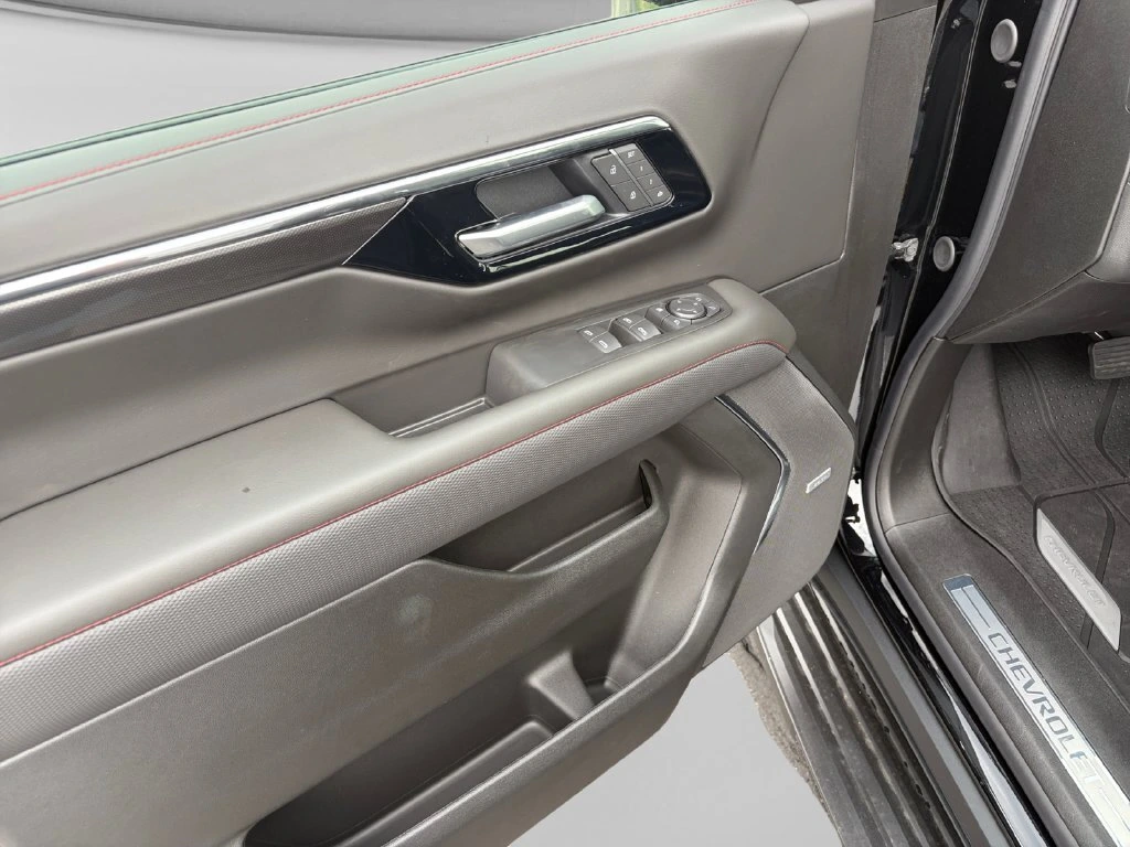 2026 Chevrolet Suburban RST - Photo 20
