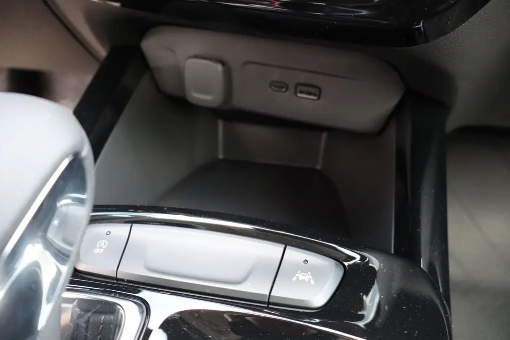 2025 Chevrolet Trax ACTIV photo 14
