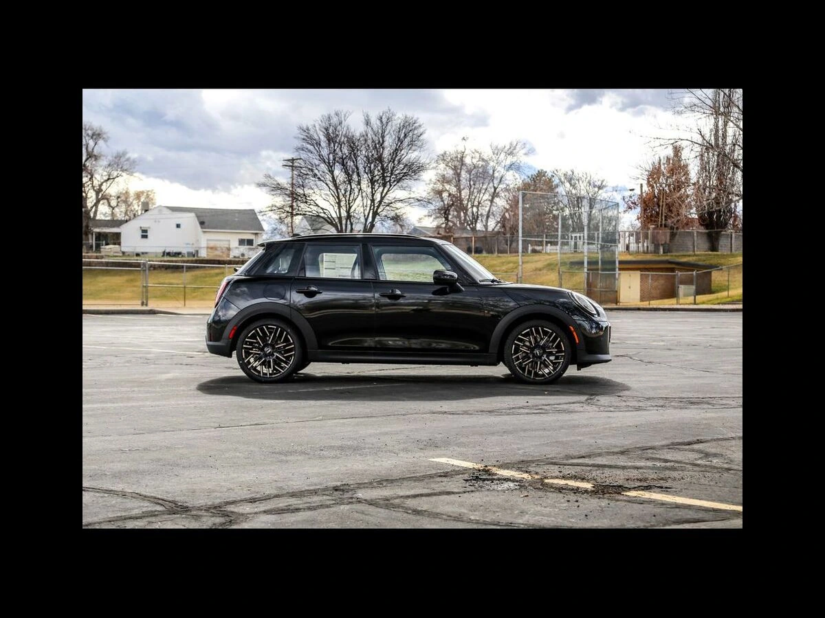 2026 MINI Hardtop 4 Door - Photo 6