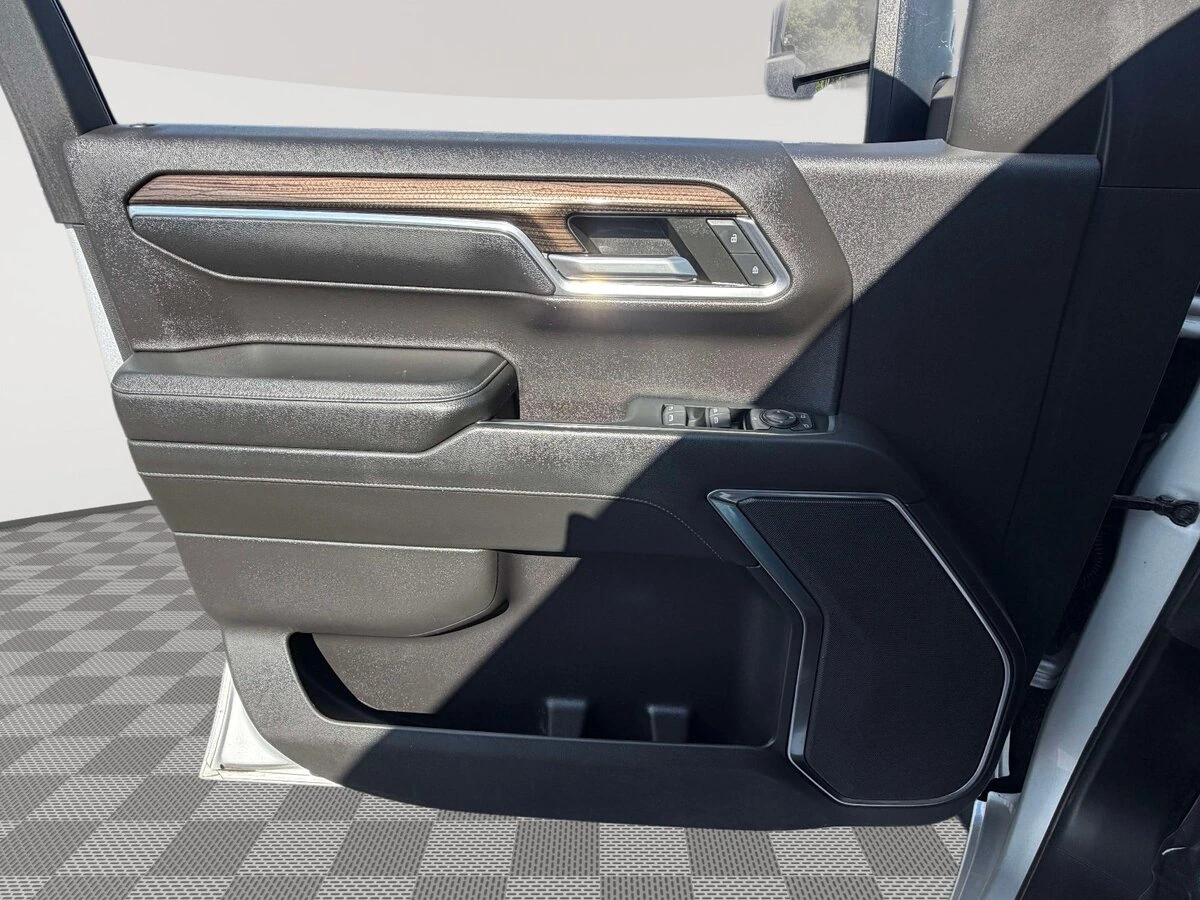2022 Chevrolet Silverado 1500 RST - Photo 18
