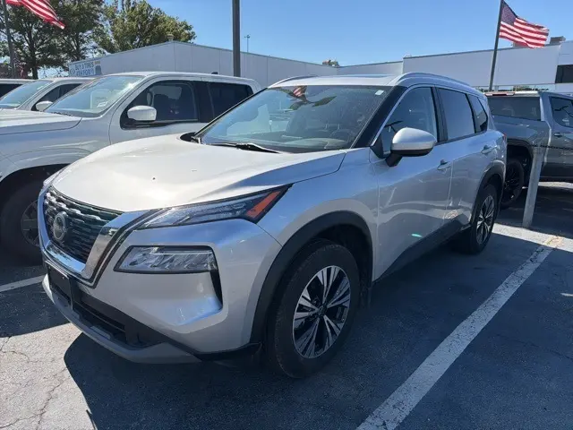 2023 Nissan Rogue SV photo 3