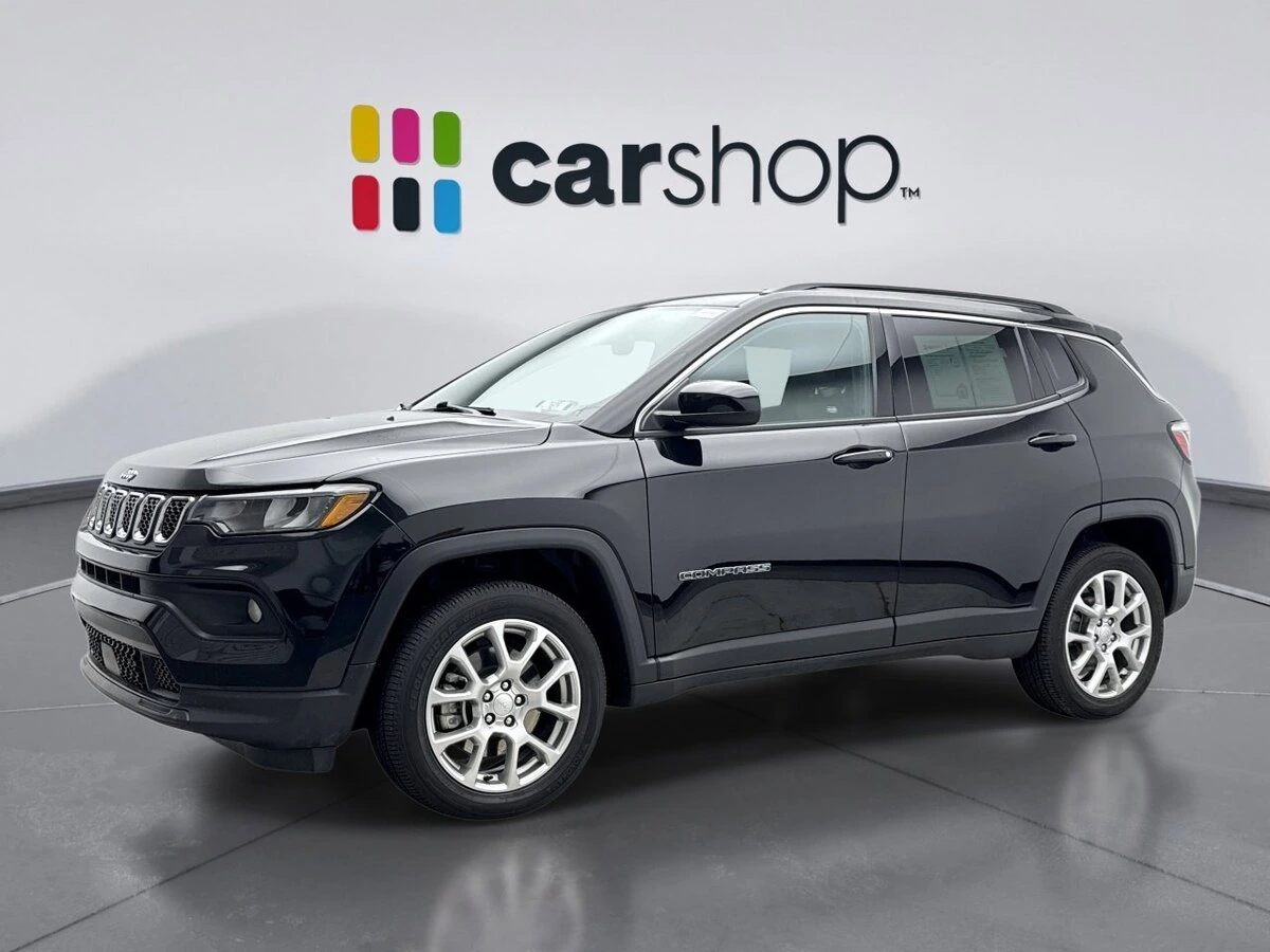 2023 Jeep Compass Latitude Lux's photo