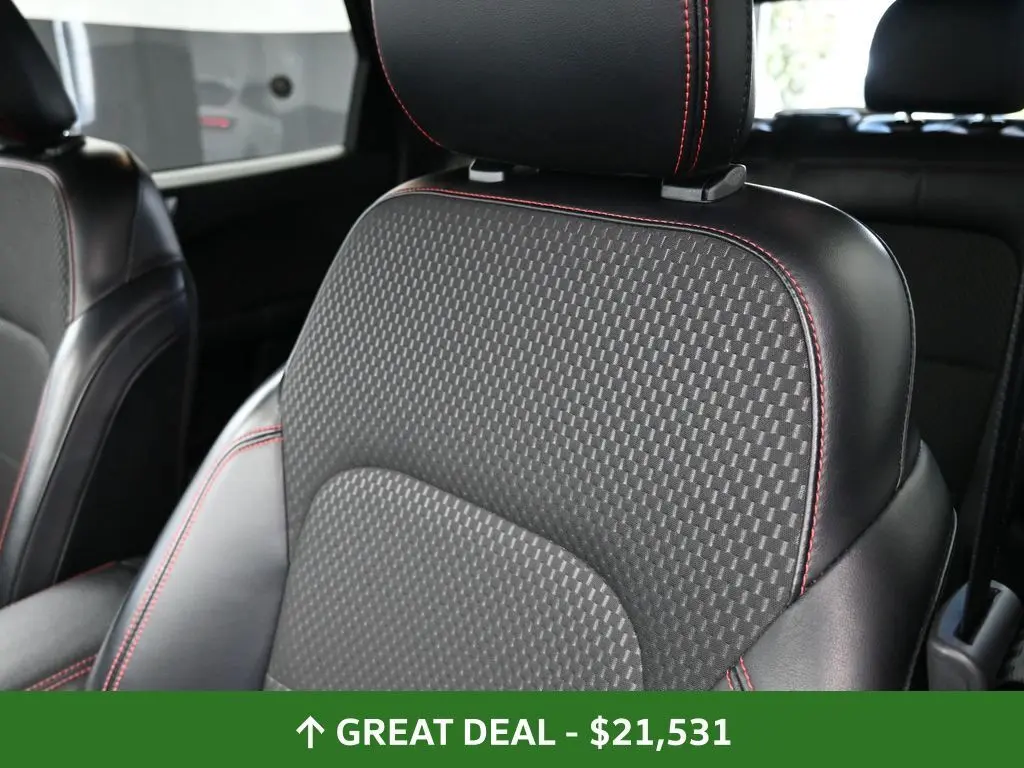 2023 Ford Escape ST-Line photo 12