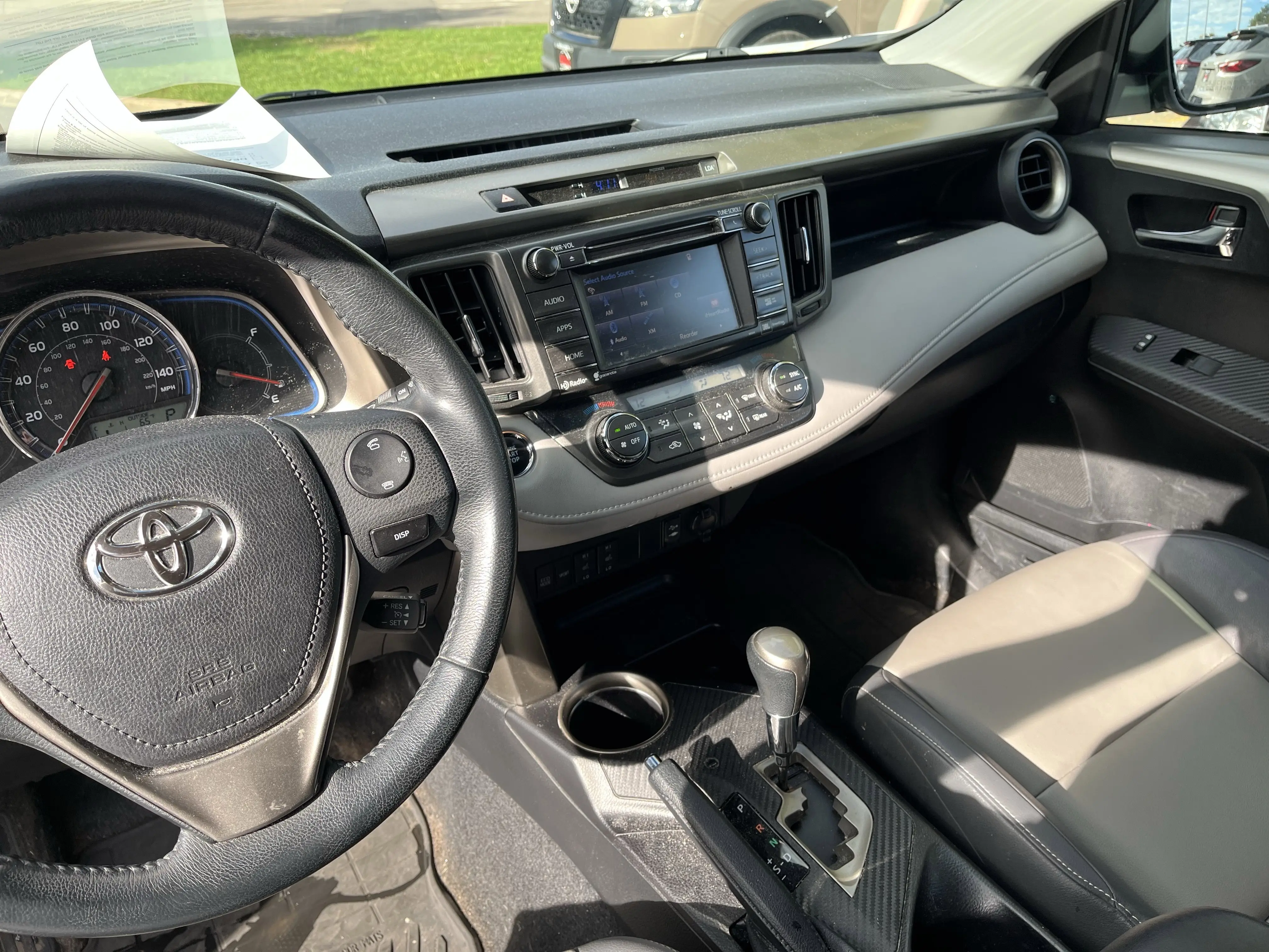 2015 Toyota RAV4 Limited photo 15