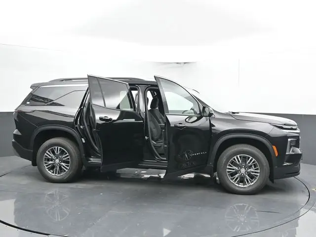 2026 Chevrolet Traverse 2LT photo 47