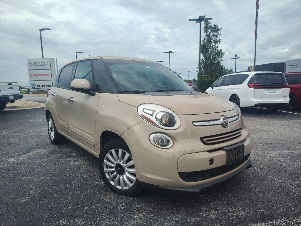 2014 FIAT 500L's photo
