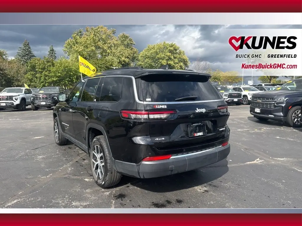 2024 Jeep Grand Cherokee Limited photo 4