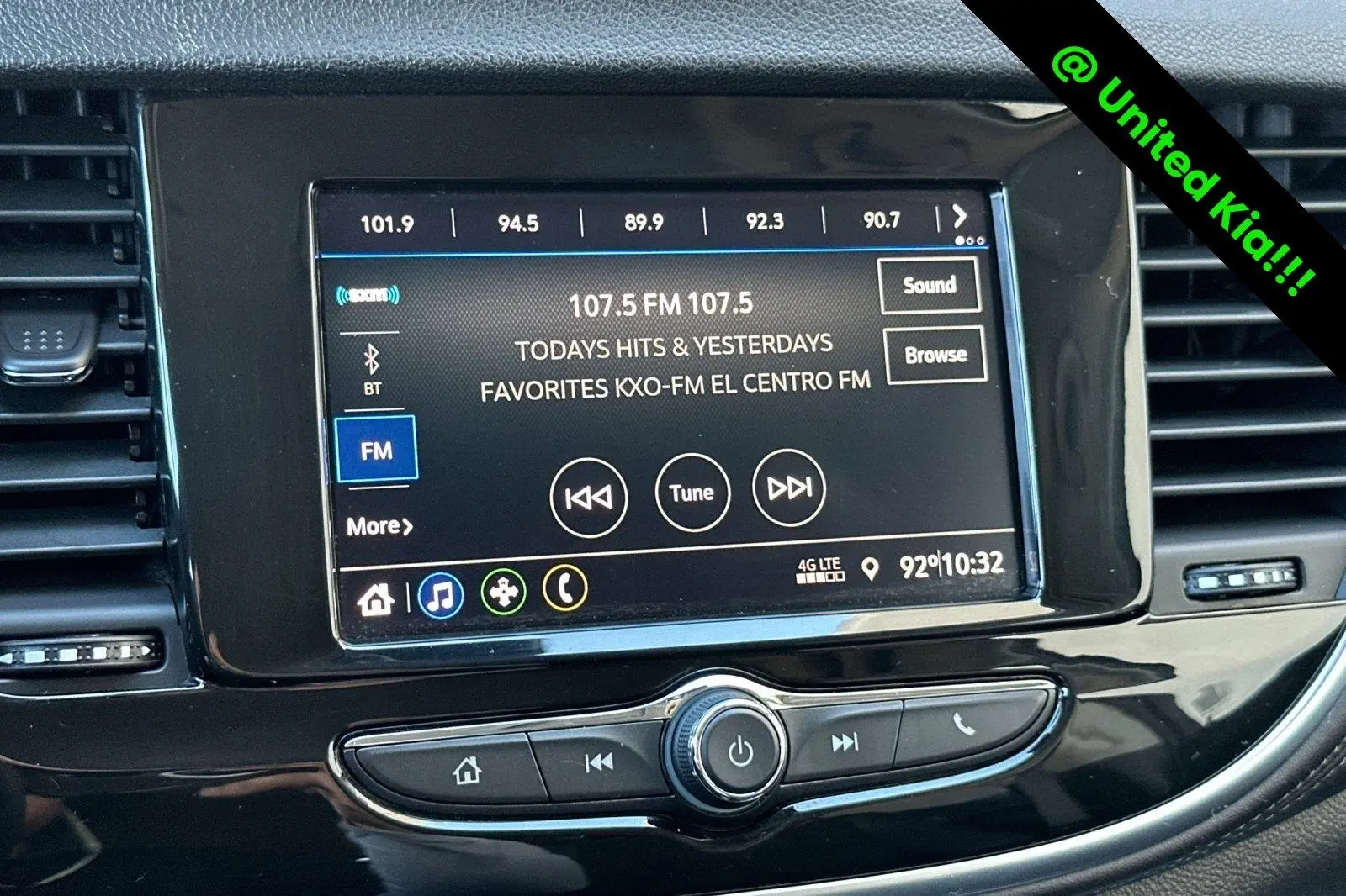 2022 Buick Encore Preferred photo 17