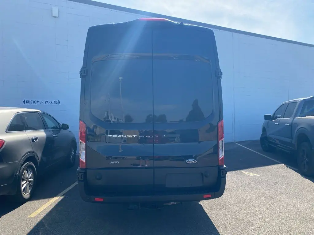 2025 Ford Transit photo 8