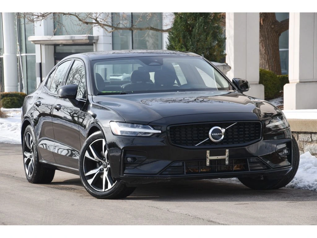 2023 Volvo - image 1