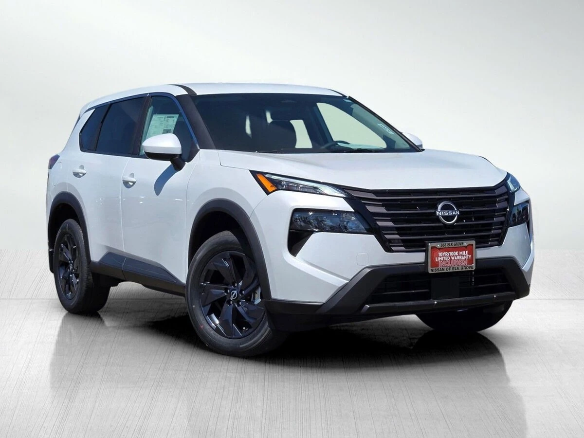 2026 Nissan Rogue SV FWD's photo