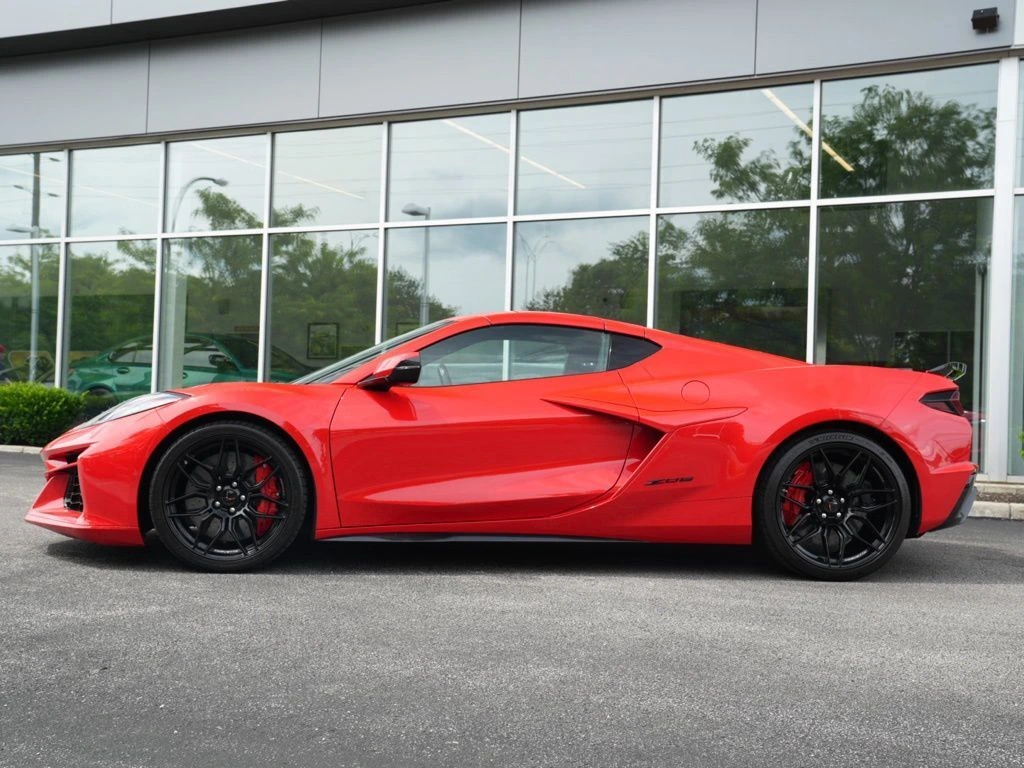 2024 Chevrolet Corvette 3LZ - Photo 8