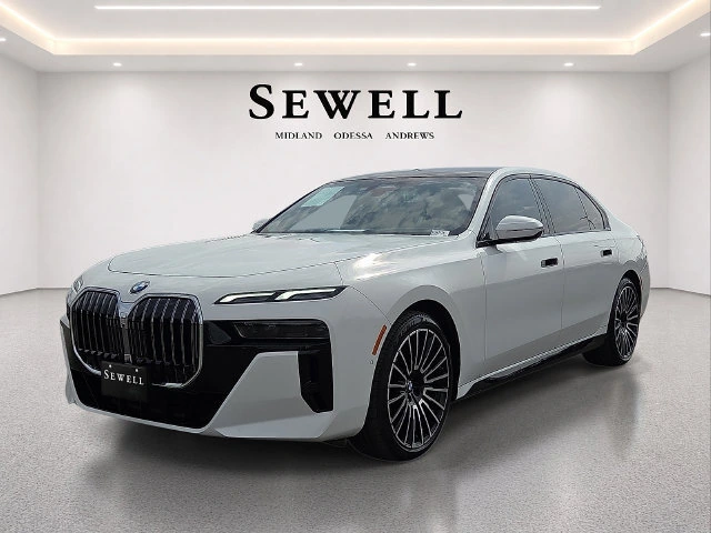2025 BMW 7 Series 760i