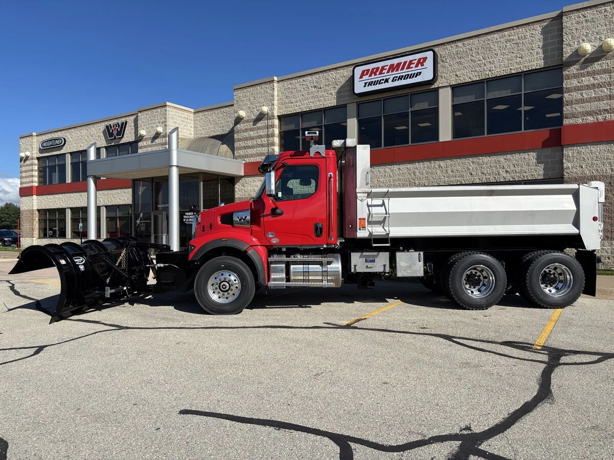 2027 Western Star 47X — photo 8
