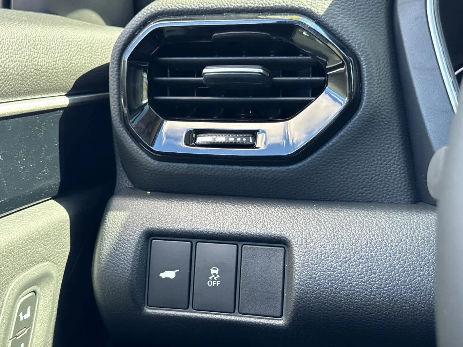 2025 Honda Pilot Touring photo 19
