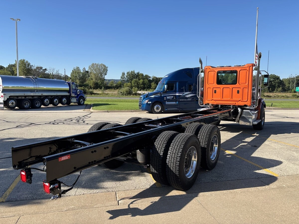 2027 Western Star 49X — photo 5